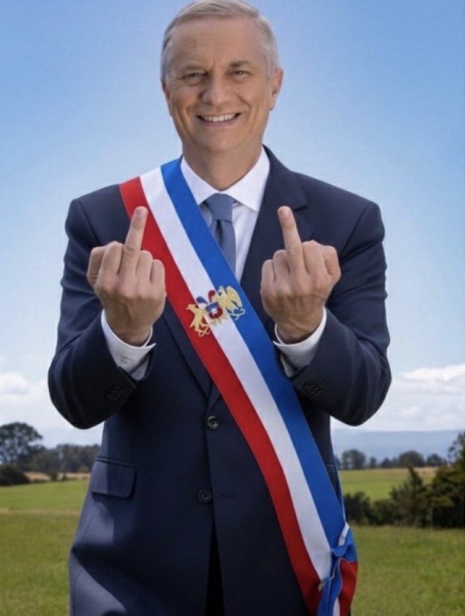 Cintia 🇨🇱 🖐🏻 tweet media