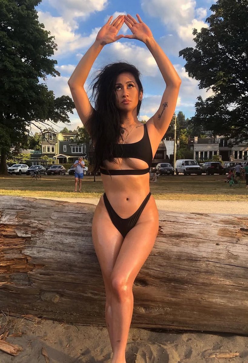 𝓃𝔞𝔯𝔞 𝓋🕊️ 𓋹 coaching :: dm 𓆃 tweet media