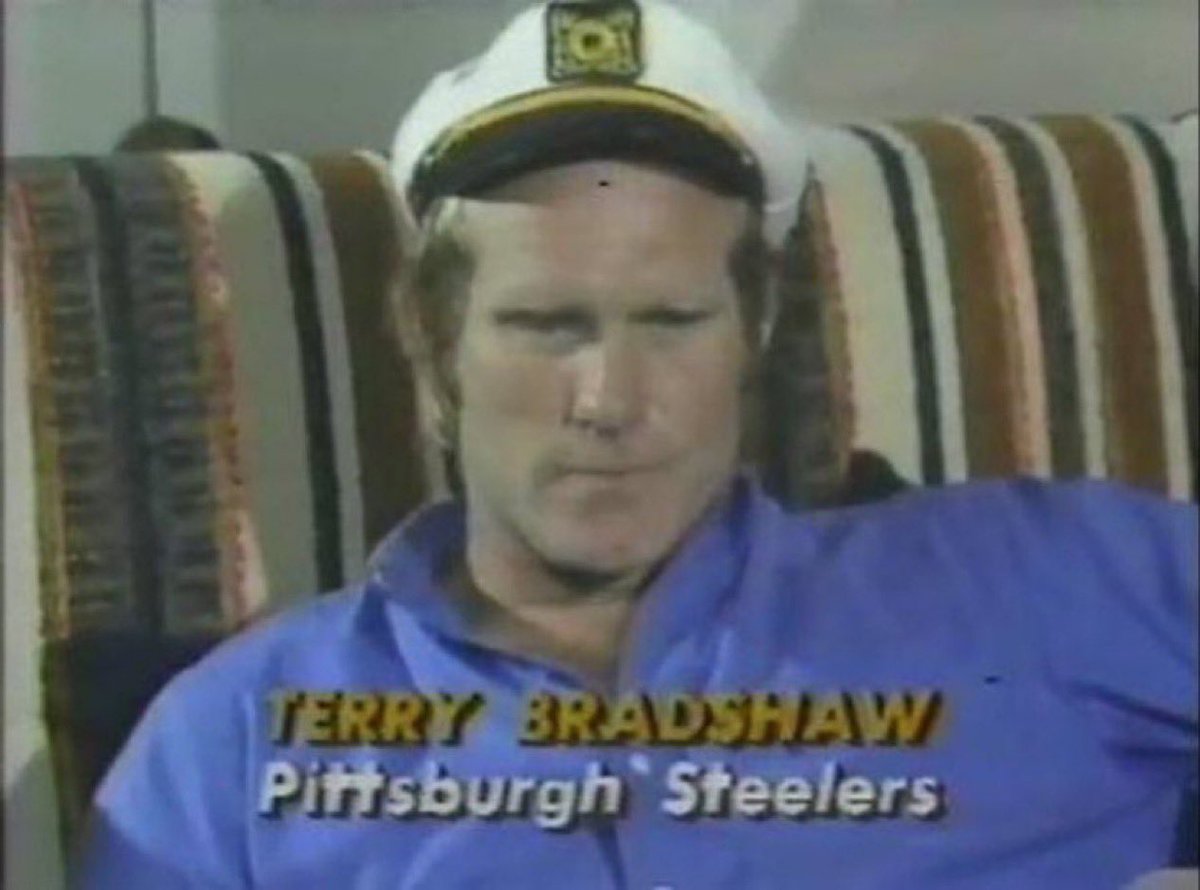 Super70sSports's tweet photo. Tom Brady: Seven Super Bowl rings.

Terry Bradshaw: Four Super Bowl rings and fully prepared to play “Love Will Keep Us Together” on Friday nights at the local Ramada Inn.

Advantage: I’m not going to say which is better but you can follow your own conscience. https://t.co/Yw6LJSTi3G