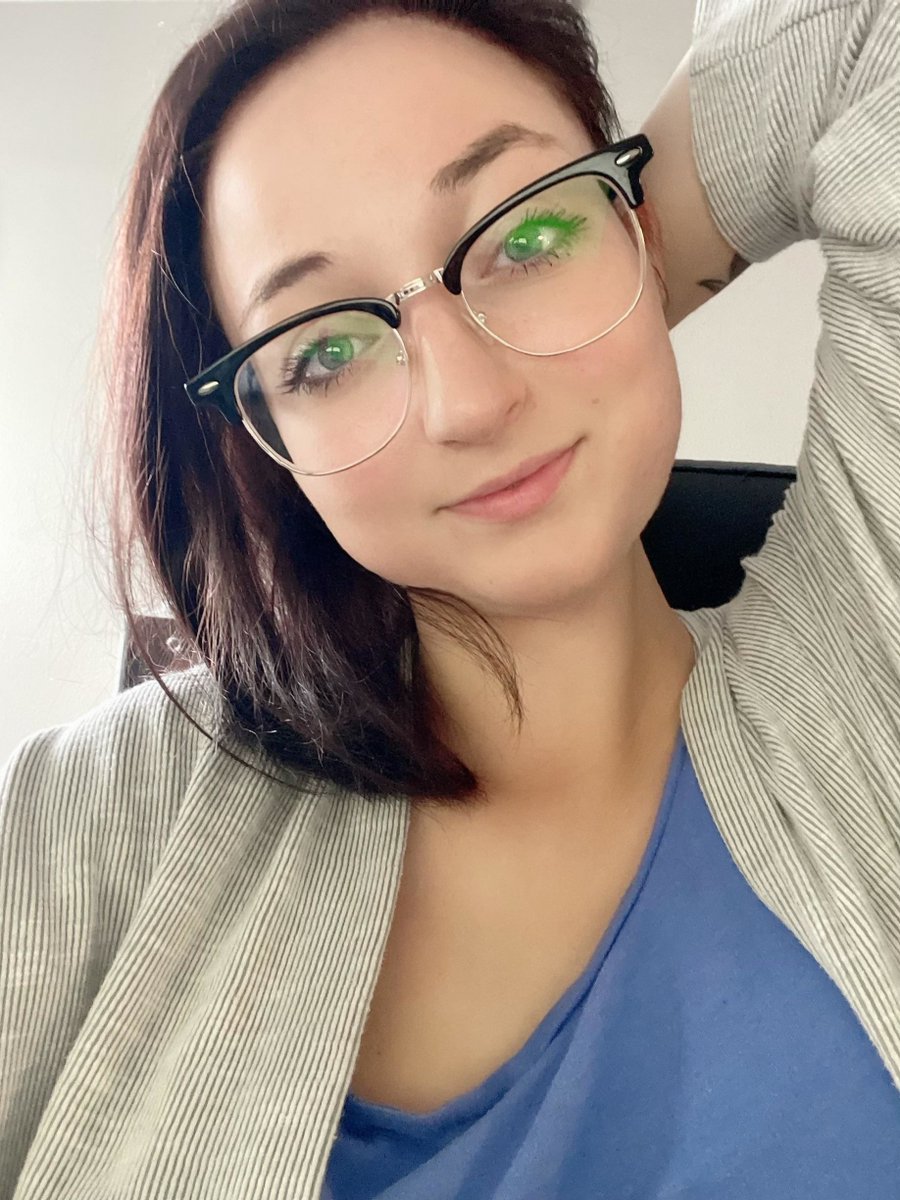 Julia Conti tweet media