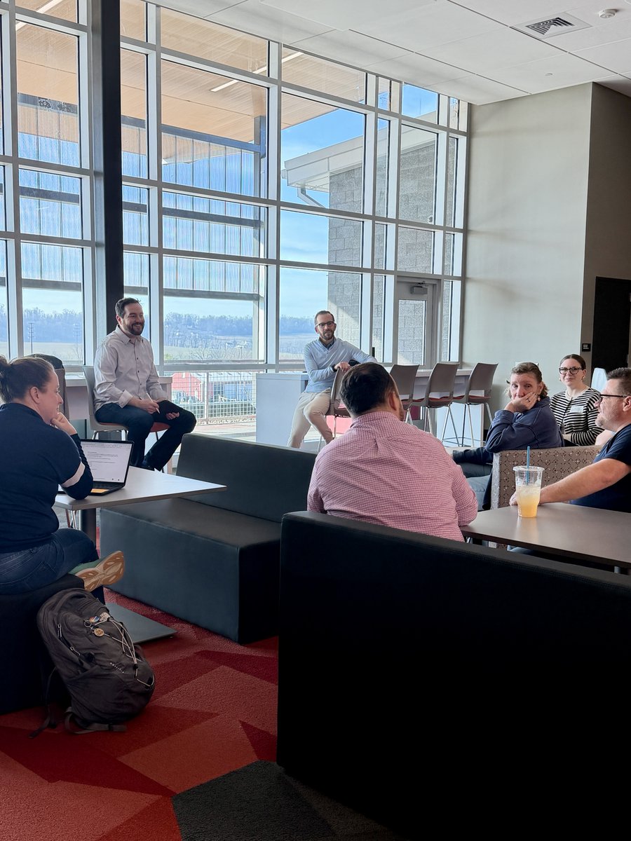 IU13 Educational Technology tweet media