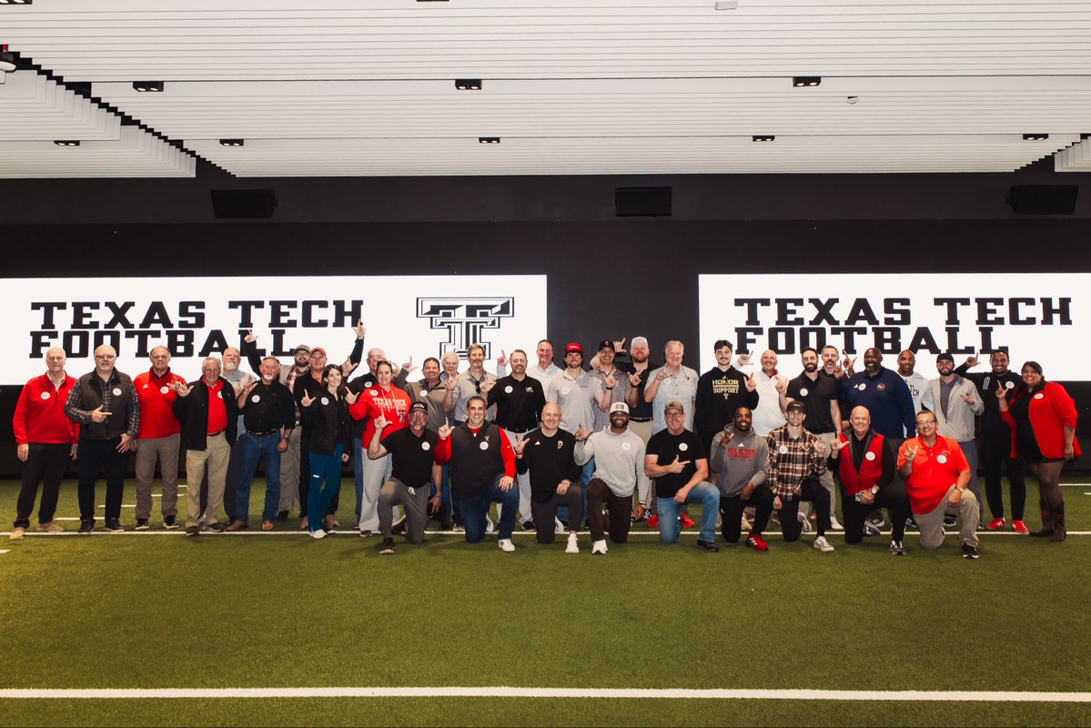 Double T Varsity Club tweet media