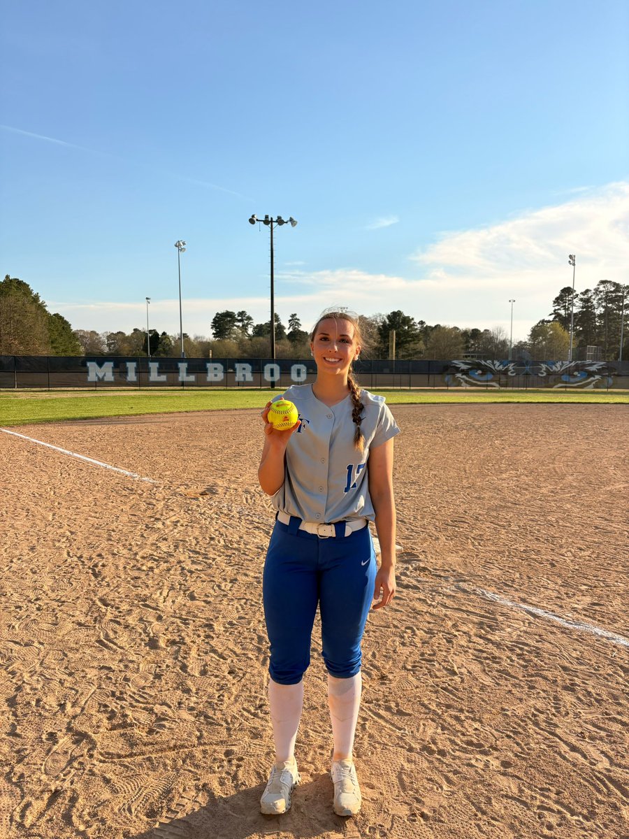 Abby Stogran tweet media