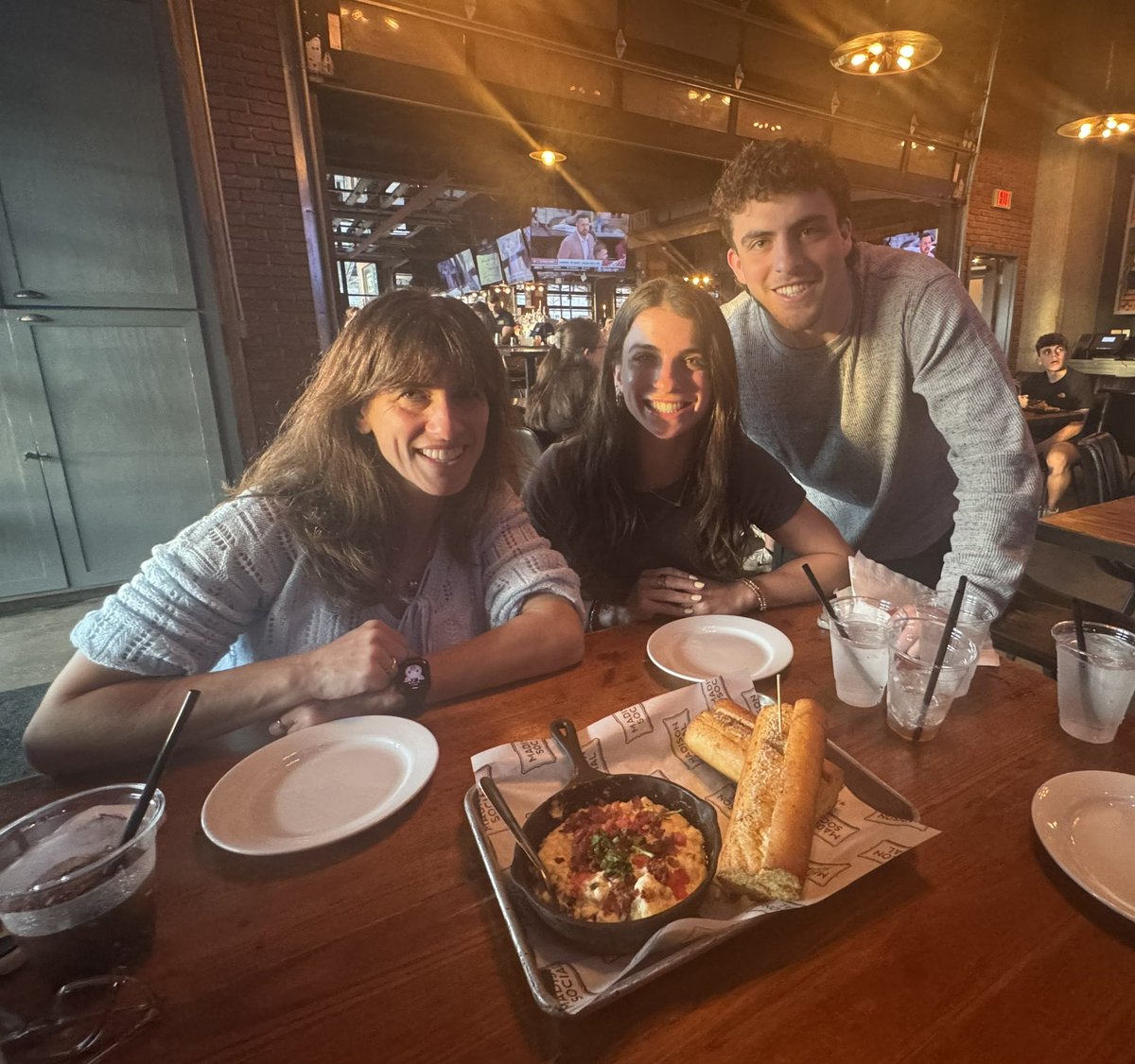 Adam Scheier tweet media