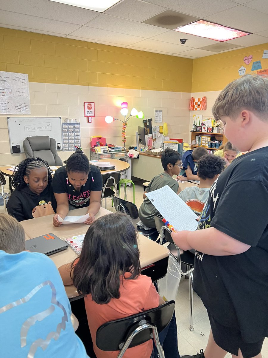 VetterFamily300 tweet media