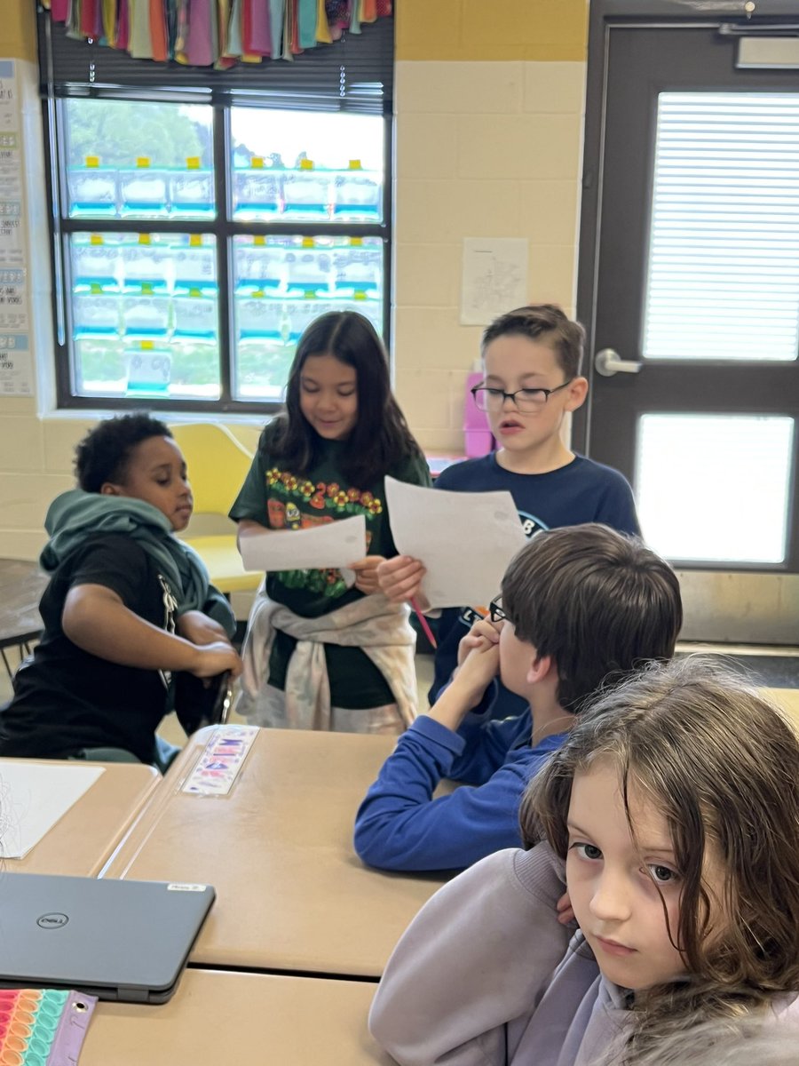 VetterFamily300 tweet media