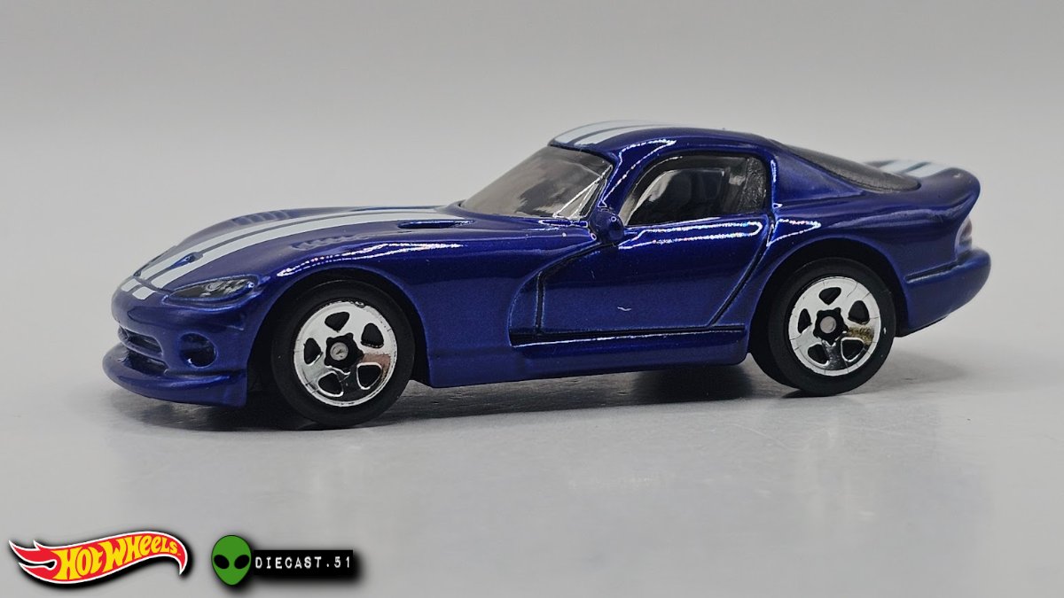 Diecast_51's tweet photo. (2025) - '96 Dodge Viper GTS
Then and Now Series
#176/250

#hotwheels #hotwheelsofficial #matchbox #diecast #diecastcollector #hotwheelscollector #hotwheelscollectors #matchboxcars #diecastcars #maisto #majorette #tomica https://t.co/1E0scg7ubc
