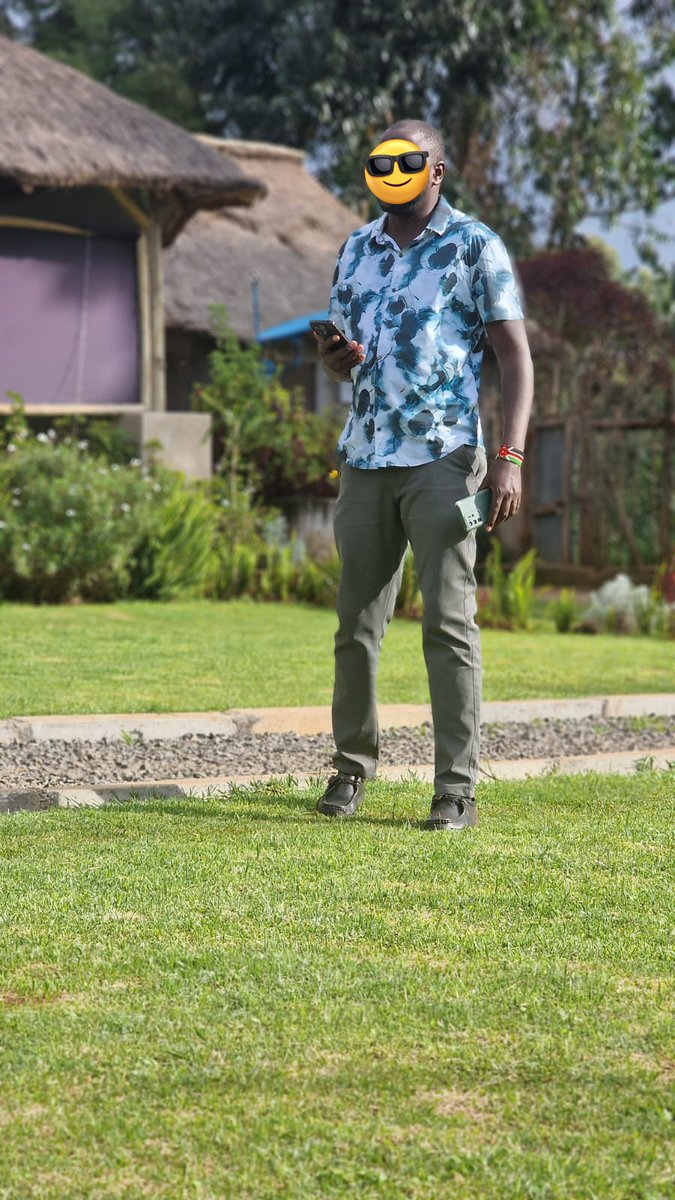 Name : Kibe Laban
Clan/Totem   : Moi Kongony
Sub-tribe   :  Terik
Home Town  : Kapsabet
Marital status : Osamwo lakwaa.