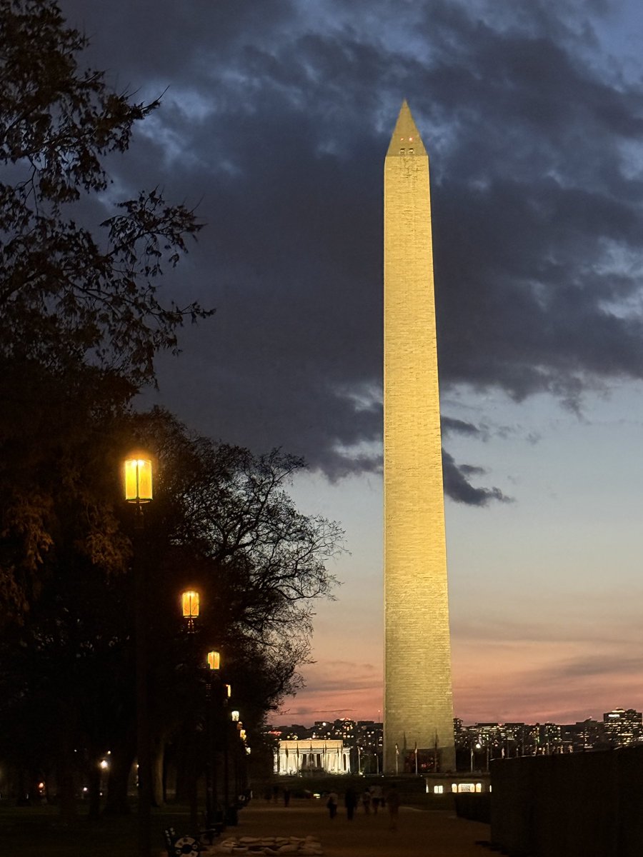 Pretty night! <a href="/capitalweather/">Capital Weather Gang</a>