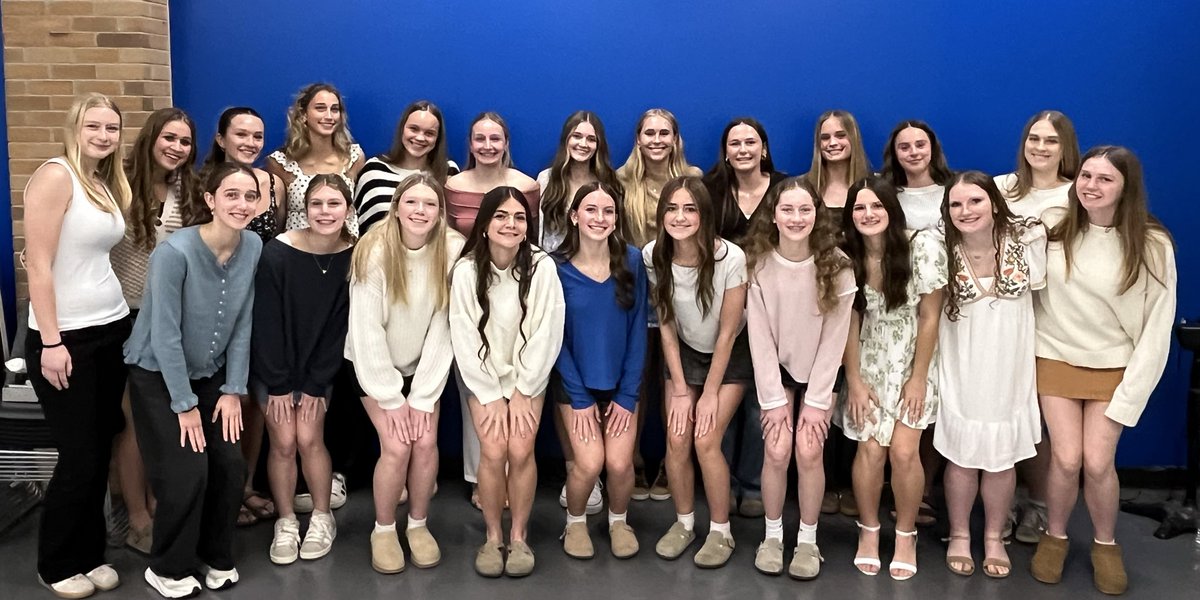CNGBball's tweet photo. What a great night this past Monday celebrating our players and their great seasons! JV finished the season 19-1! Varsity was 19-7 including winning the Donna Cheatham Classic and a Sectional Championship! Awesome job Dogs! https://t.co/cRkAQpyZq1