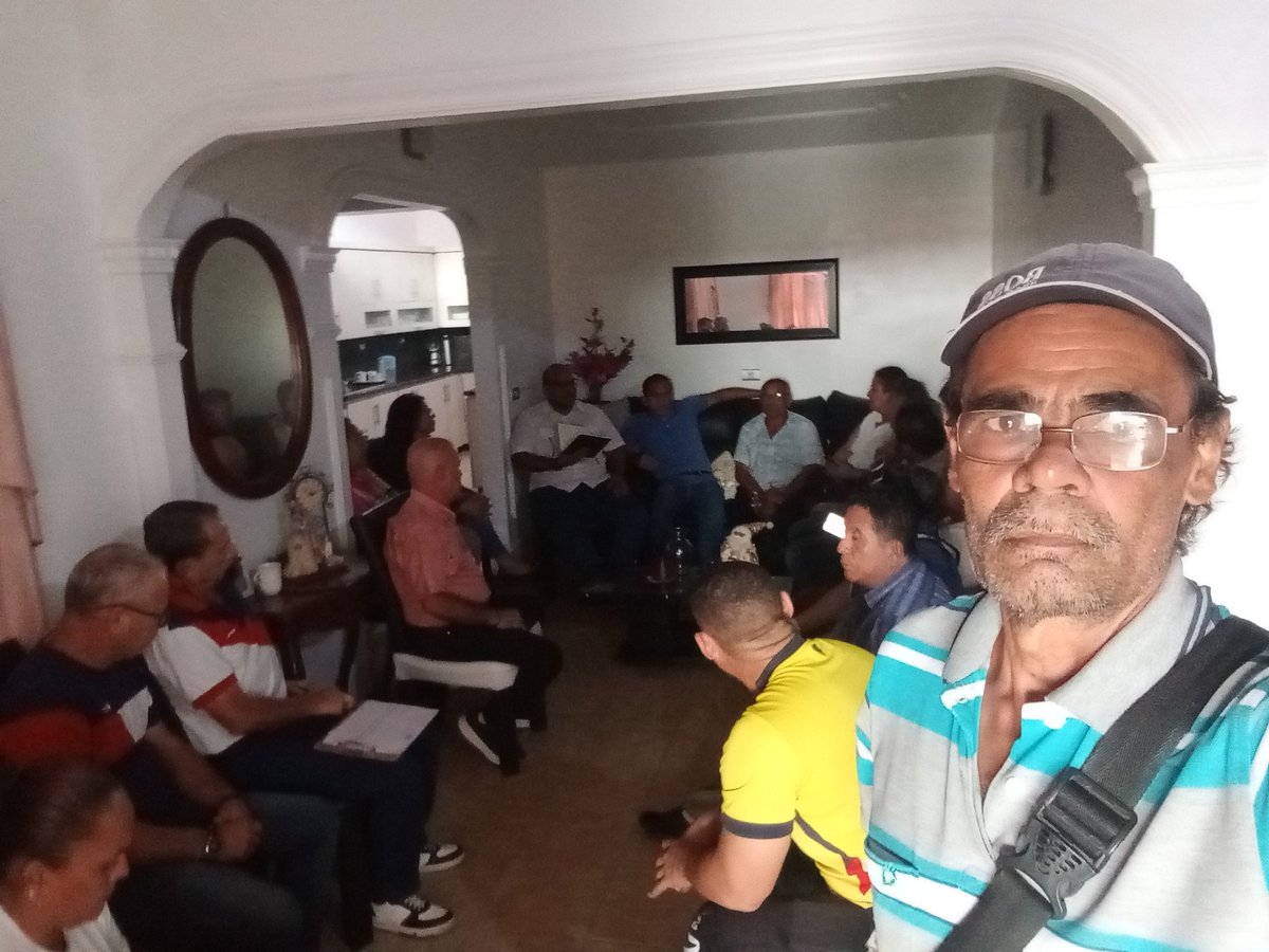 jesus chogo sec Político del CEM ADAlberto Adriáni tweet media
