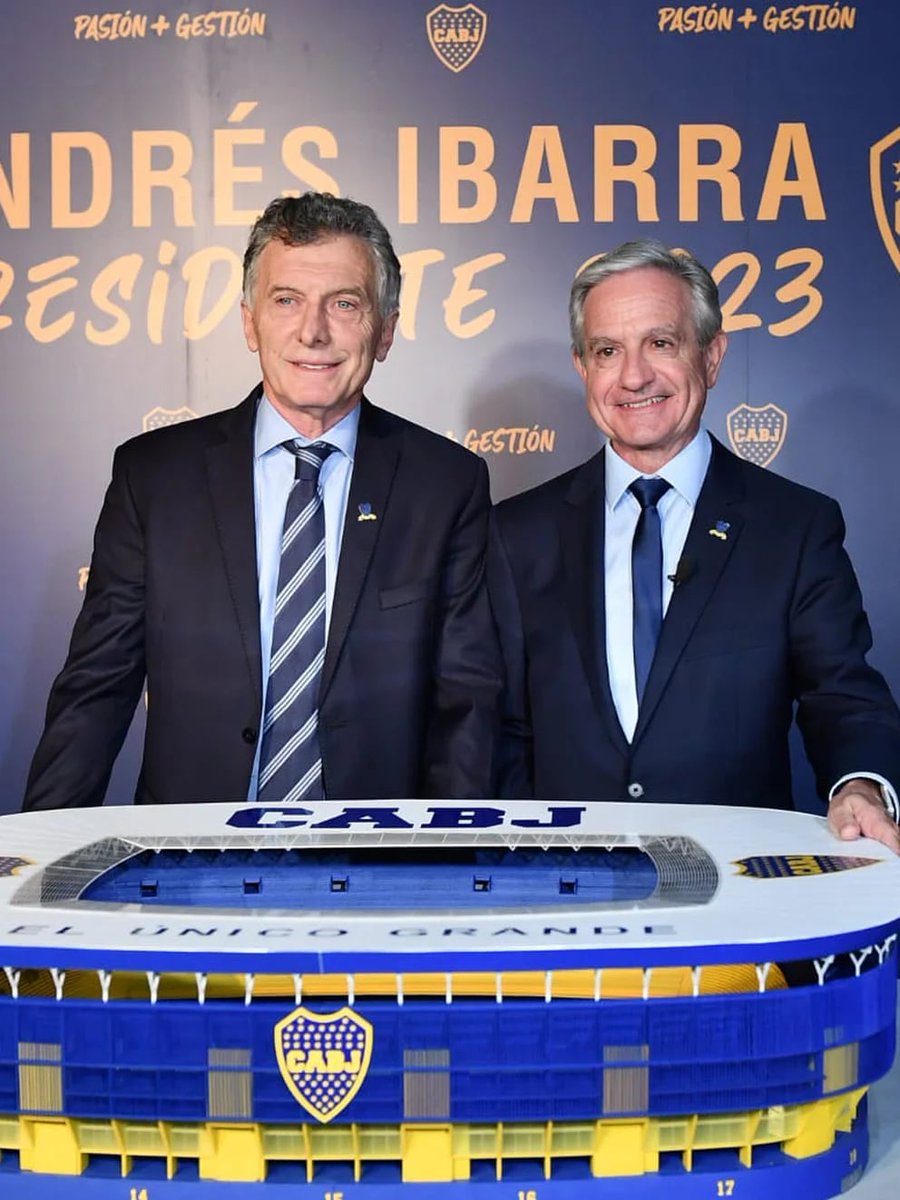 En Boca Juniors era el campeón del mundo Mauricio Macri y no el kirchnerista Juan Román Riquelme.