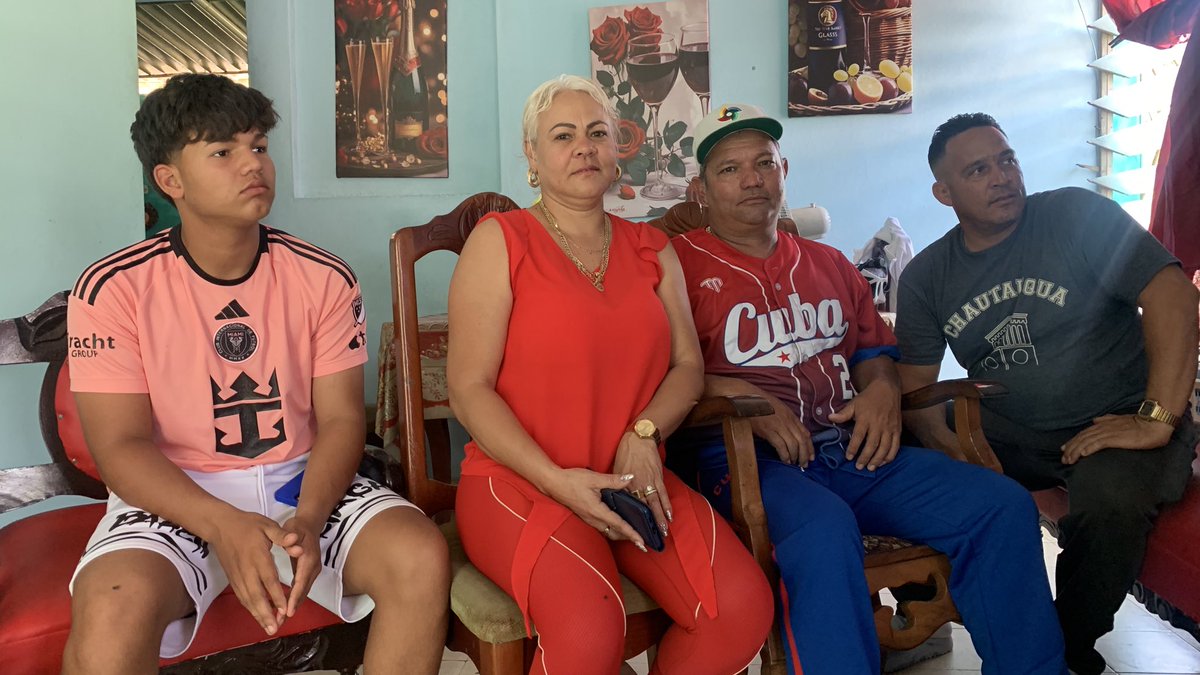 Roberto Carlos Serrano tweet media