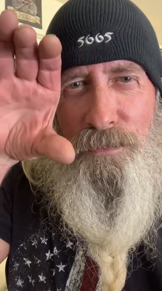 Axel Vasa tweet media