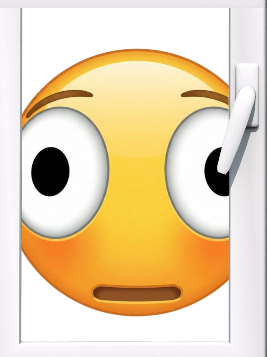 Displate tweet media