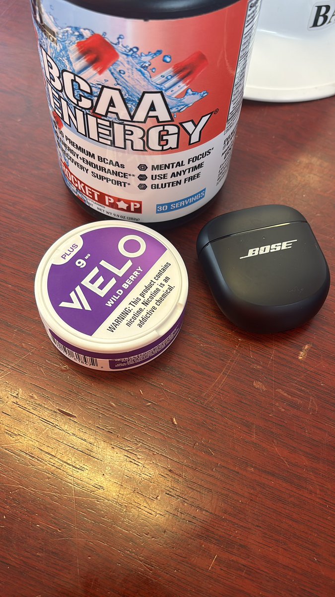 Stark “slickback” Elliot tweet media