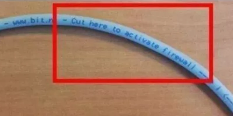 DownloadMoreRAM.com tweet media