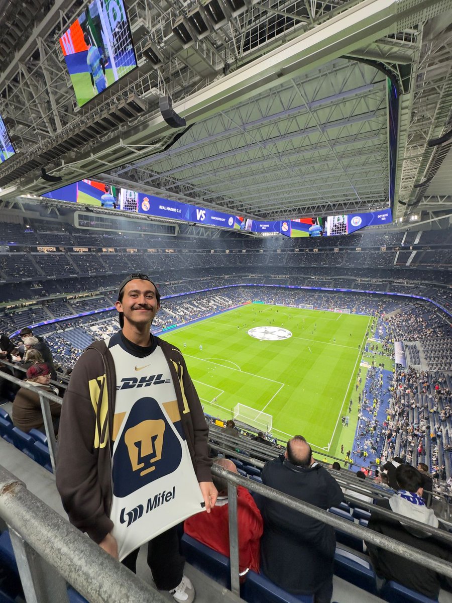DelaCruzHector's tweet photo. #BenditaChampions https://t.co/vvoMnsVZxL