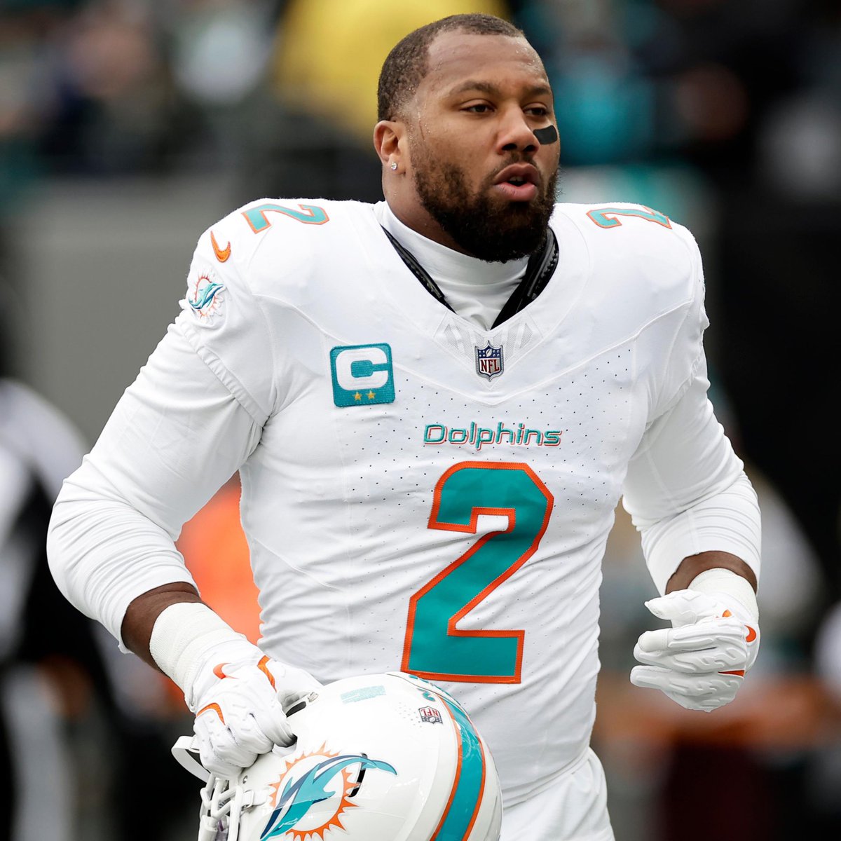 𝗕𝗥𝗘𝗔𝗞𝗜𝗡𝗚: Former Dolphins DE Bradley Chubb reached agreement on a three-year, $43.5 million deal with the Bills, per <a href="/AdamSchefter/">Adam Schefter</a>