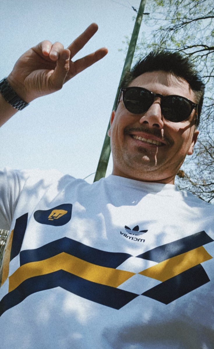 Sean como Adiel y Daniel que ayer recibieron sus playeras, para lucir elegantes

Aún puedes realizar pedido para entrega el día sábado en el Estadio Olímpico o envío … 

Anda , mándame mensaje y dime ¡ quiero lucir elegante ! 

¡ Goya ! 🐾