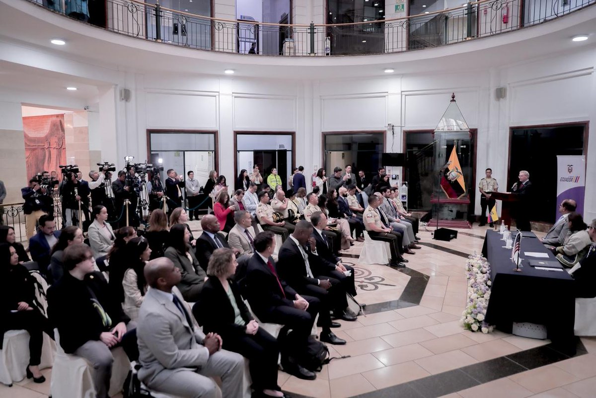 US Embassy Ecuador tweet media