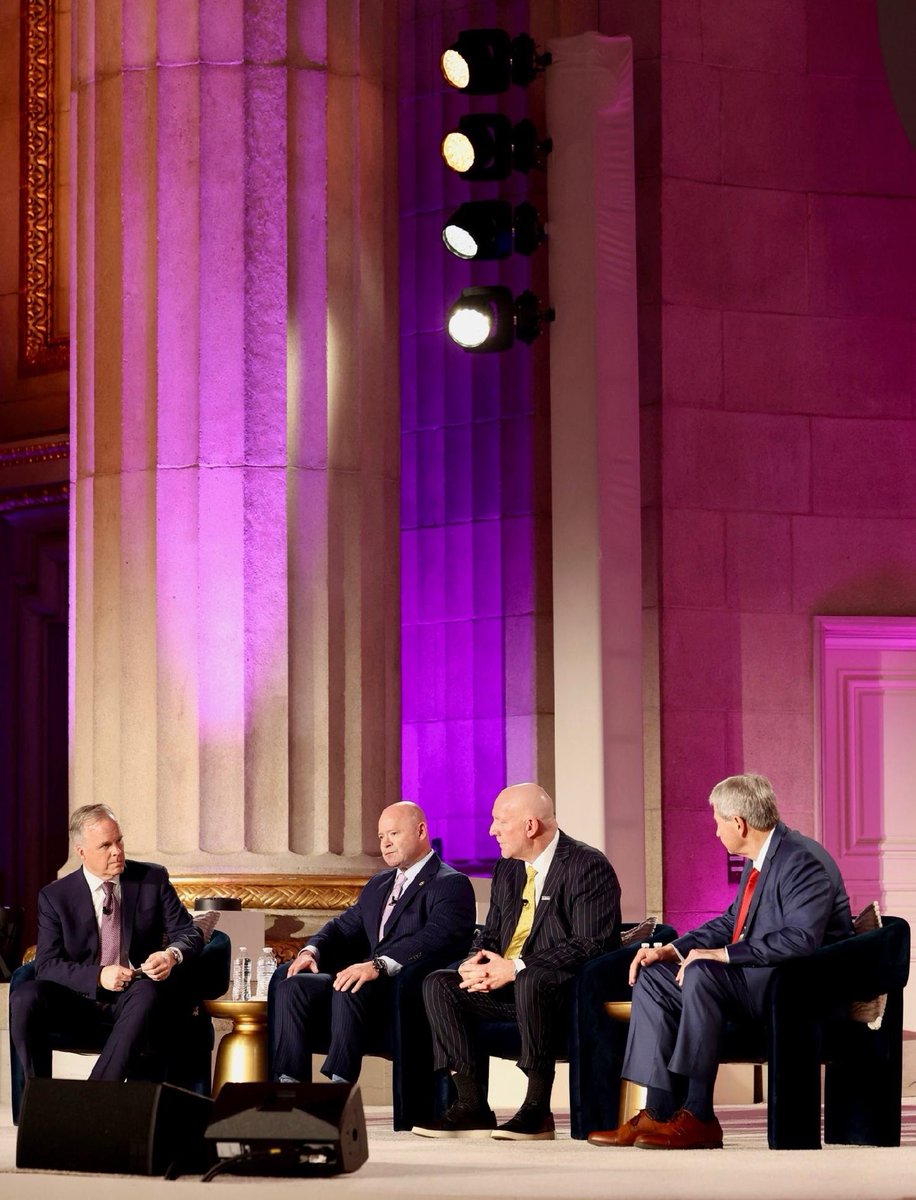 BlackRock tweet media