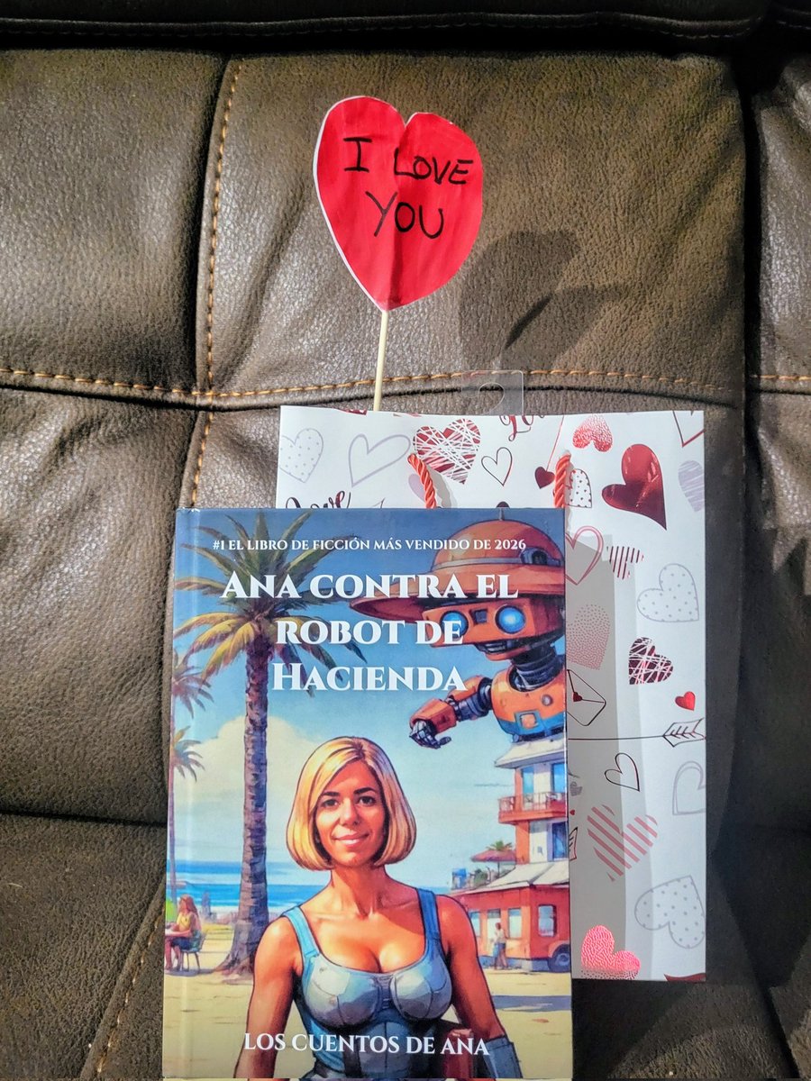 d4ee2ecdacfa444's tweet photo. #Regalos q molan# 💓Ana contra el robot de Aeat🤣🤣 https://t.co/2zhiSCcm3W