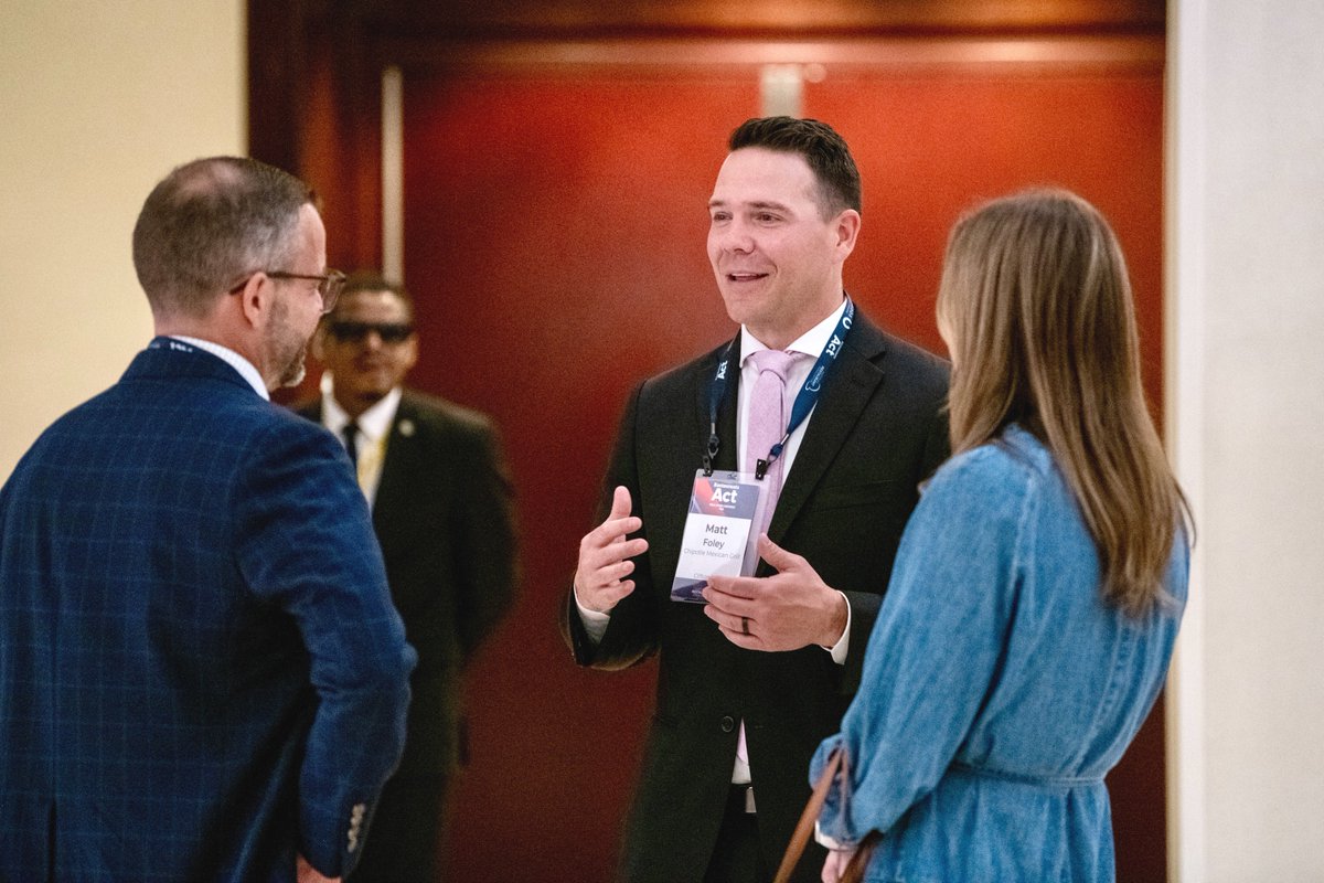 RestaurantsAct's tweet photo. Mingling, networking, and meaningful conversations, that's what #PAFC26 is all about.
Right here in Washington D.C., leaders, advocates, and operators are coming together to exchange ideas, build relationships, and strengthen the restaurant industry. 🍽️ https://t.co/Mlx9RatiLd