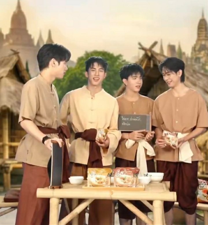 keen is so small😭🤏