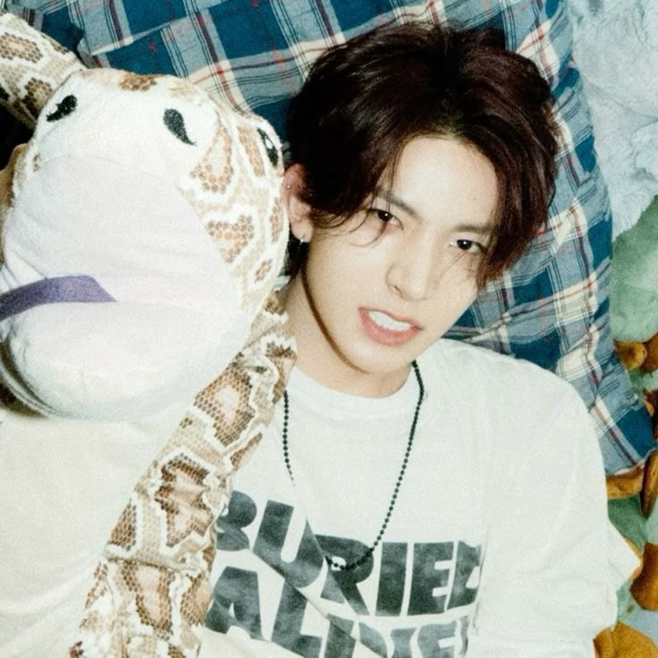 acervo newjeans 🐇 tweet media