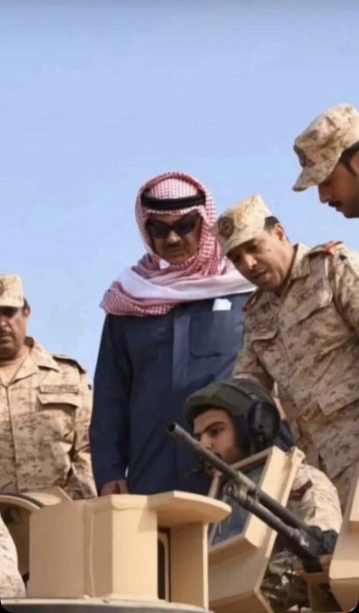 خلف مساعد. tweet media