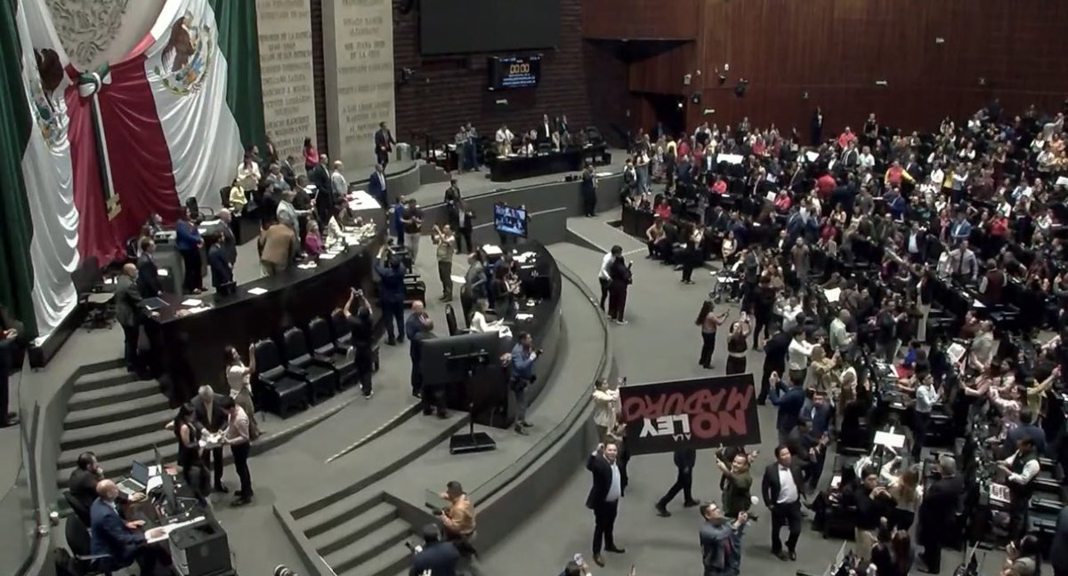 #ULTIMAHORA 

Con 259 votos a favor, 234 votos en contra y una abstención, no hay mayoría calificada para la aprobación de la reforma electoral en la <a href="/Mx_Diputados/">H. Cámara de Diputados</a> .