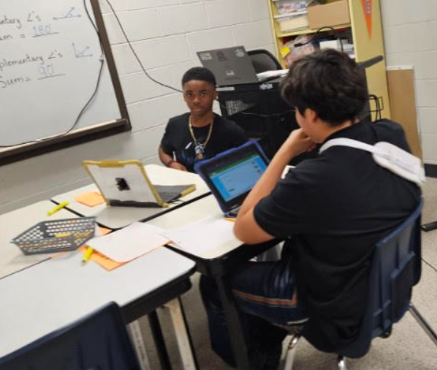 JohnStem_EISD's tweet photo. Did you know? ๐ก Math is everywhereโfrom calculating discounts ๐๏ธ to figuring out distances on a map ๐บ๏ธ! Instructor Ibarraโs 7th graders are practicing real-life math in class ๐โ๏ธ #MathInAction #RealLifeMath #7thGradeMath https://t.co/b3aho3vSQn