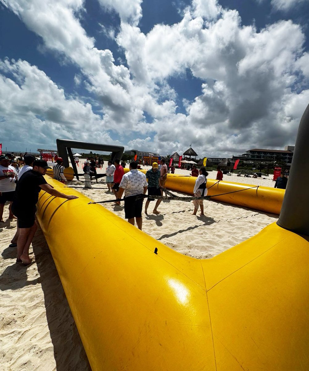 Carlos Hank González tweet media