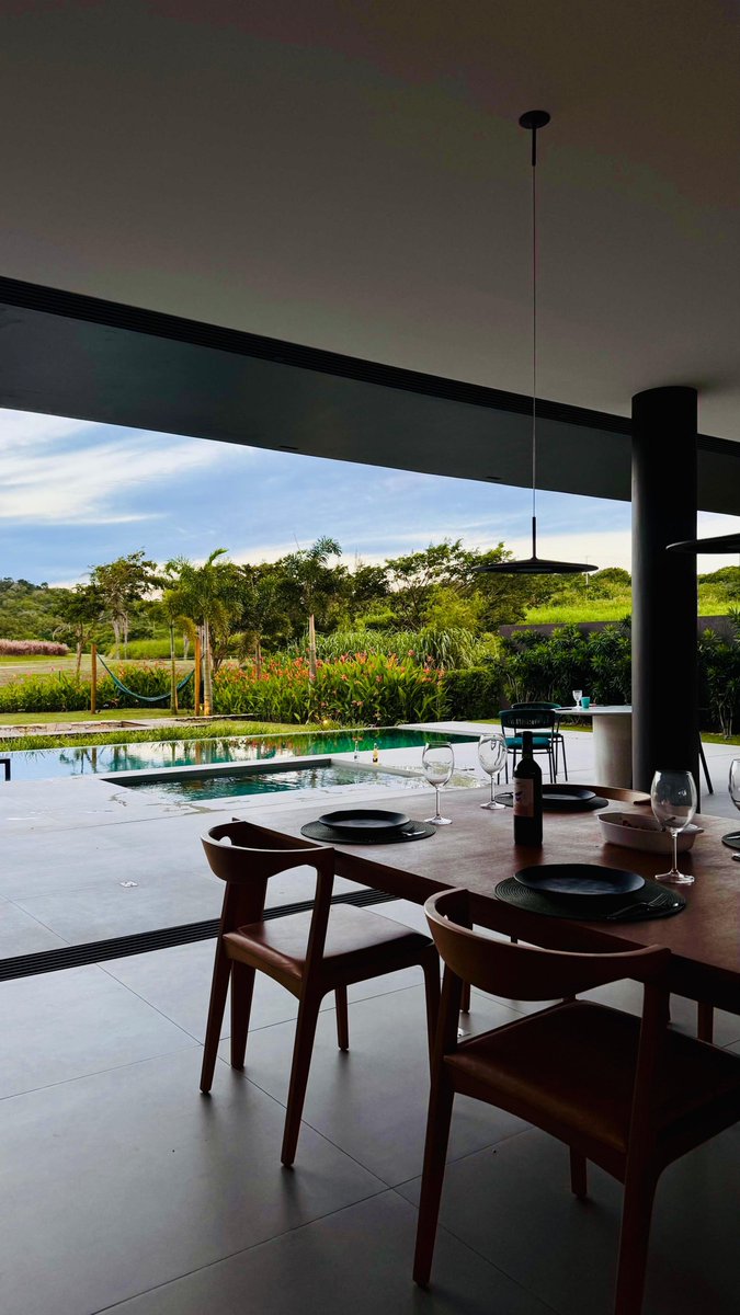 Geo Flags tweet media