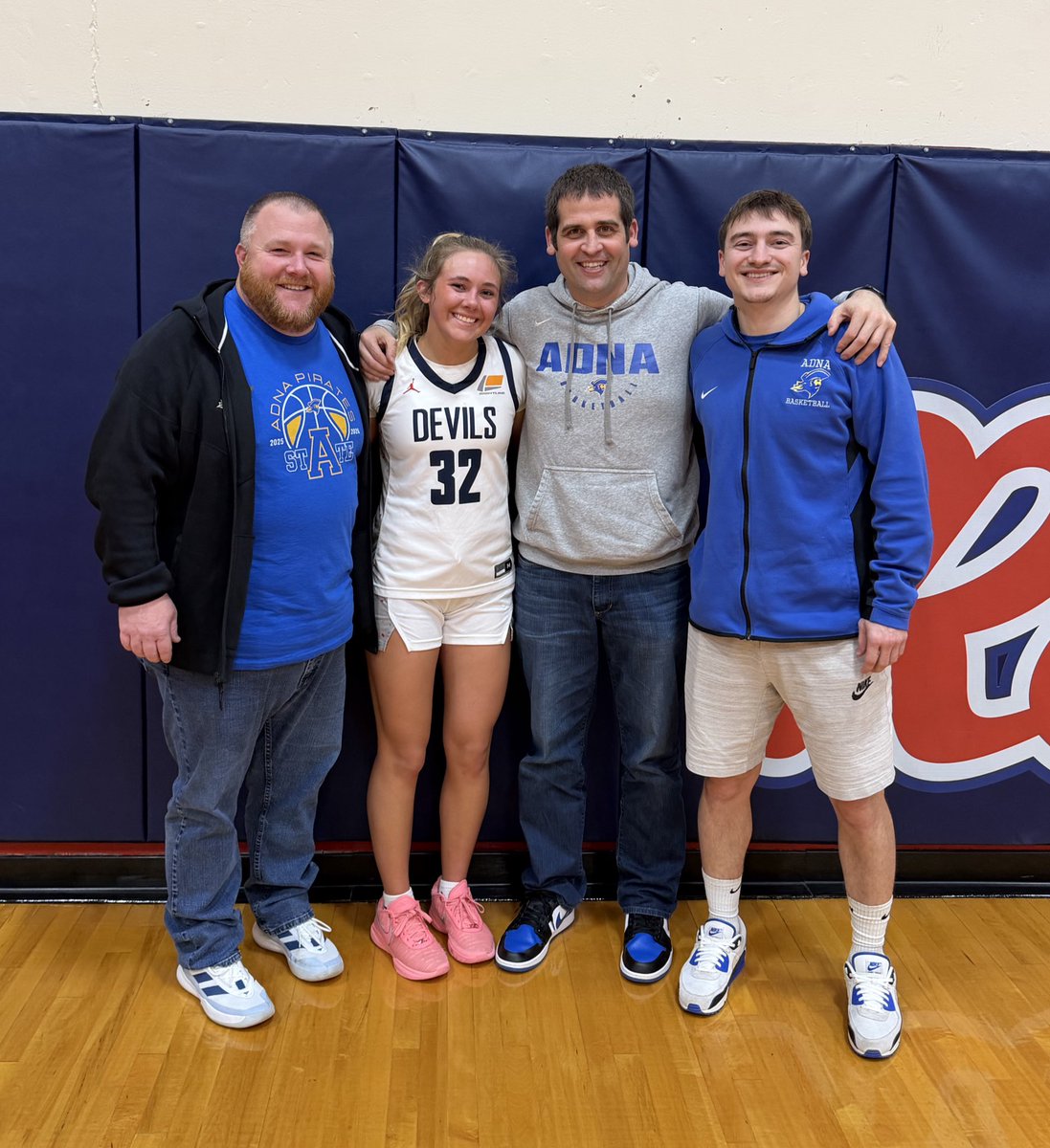 Adna HS Girls Hoops tweet media