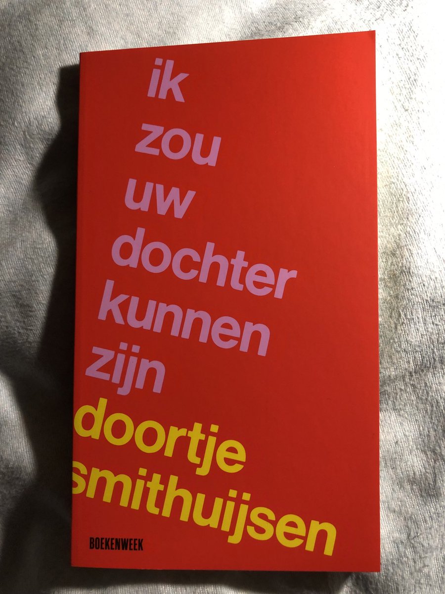 DebbieSchigt's tweet photo. Goede tradities..
Die moet je herhalen
En in ere houden
De Boekenweek keuze
van dit jaar =
Twee prinsen ~ Splinter Chabot
๐ ๐ ๐
Boekenweek geschenk
En de dunne Boekenweek Essay : )
#Boekenweek #Opbrengst
#TweePrinsen #SplinterChabot
#Piaggio #HendrikGroen https://t.co/rCdBv0ULdF