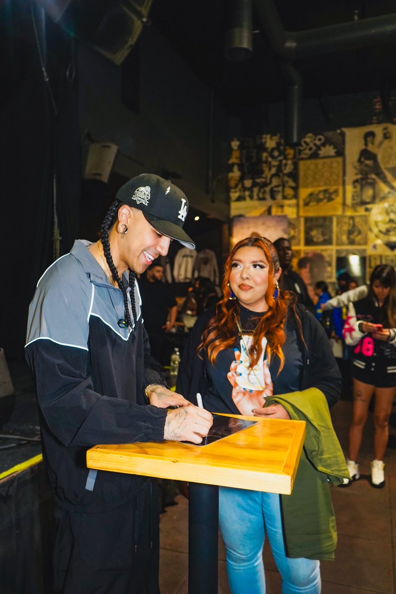 Devour Up! tweet media