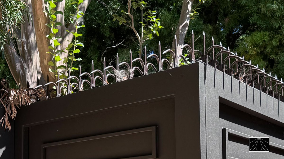 NinjaDeterrent's tweet photo. 【Project Case】
Discover Ninja Deterrent's proven track record.
See the effectiveness of our security measures through real-world implementation examples.
Please visit the page and use it as a reference for your own safety measures.
#NinjaDeterrent #ProjectCase #California #SaitaniyaCo #Otani
https://t.co/oECtrZZVoe