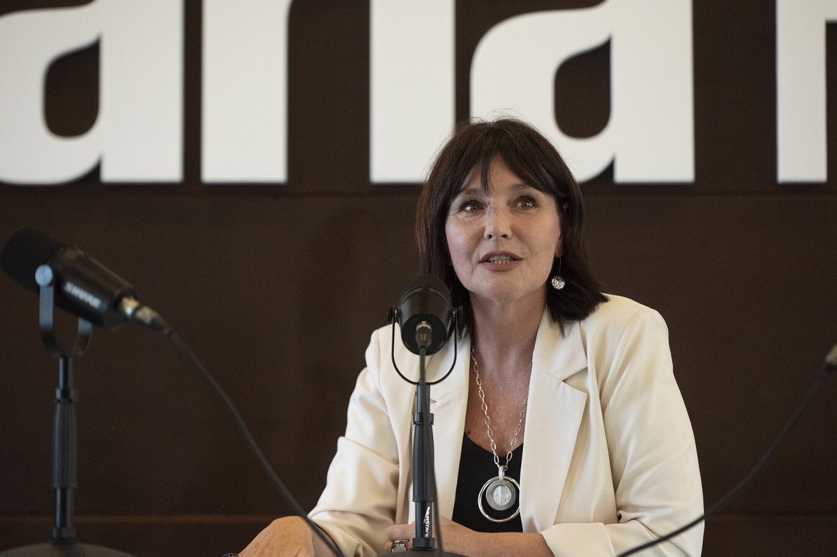 la diaria tweet media