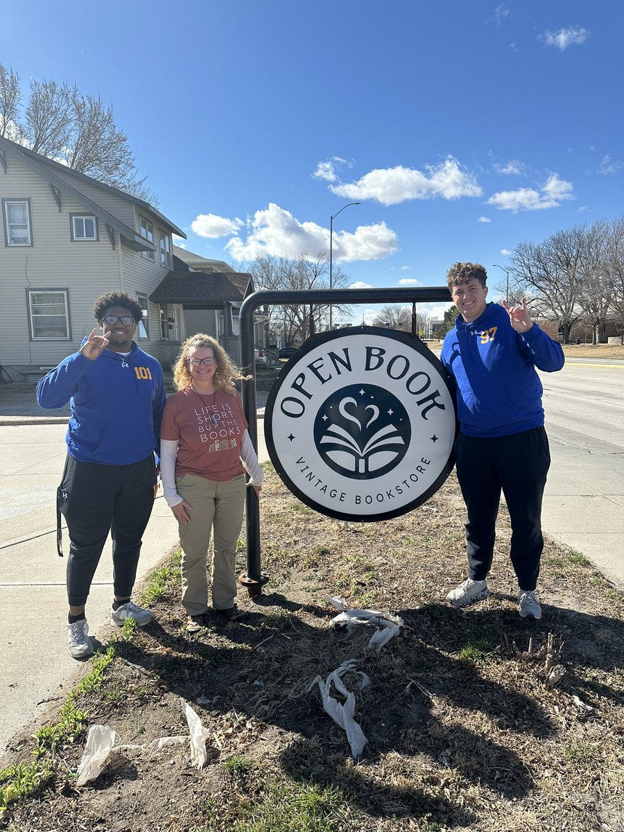 Thank you Open Book Vintage Bookstore for the support!! <a href="/UNK_Football/">UNK Football</a> #blueswarm