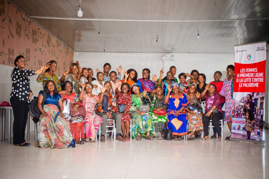 usp_plus's tweet photo. Renforcement des capacités sur les nouvelles normes de lutte contre le paludisme dans la ZS de Mont Ngafula 1. Les femmes, actrices clés de la santé communautaire, sont au cœur de cette mobilisation. #VEPalu  #VoisEssentiElles @SpeakUpAfrica1 https://t.co/2EEHlclHN0