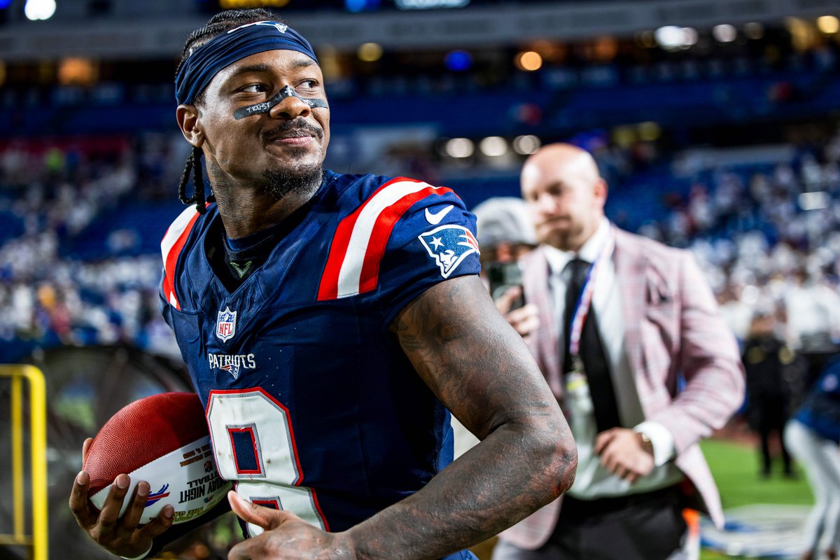 New England Patriots tweet media