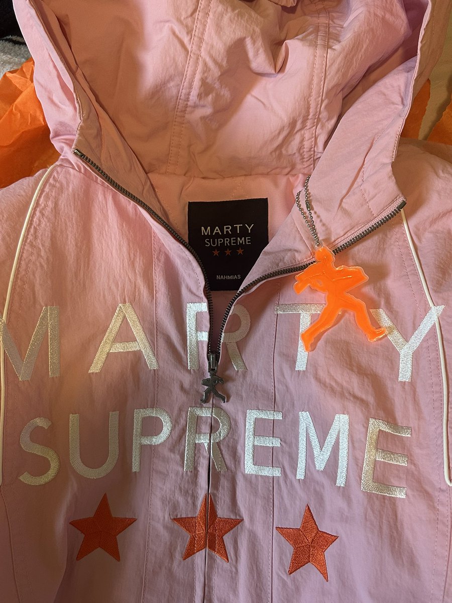 notdanisha's tweet photo. i am better than anyone else rn bc i have the pink marty supreme jacket https://t.co/nPw1T930jA