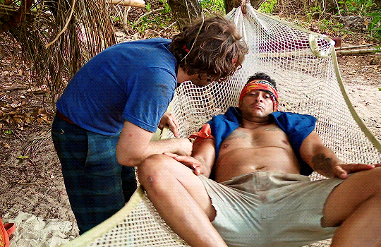 when you make a bad bet but your friend is trying to talk you off the ledge

Don't forget to make your picks before tonight's episode! 

#Survivor | #Survivor50