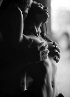 La sensación que provocan tus manos…esa sensación.