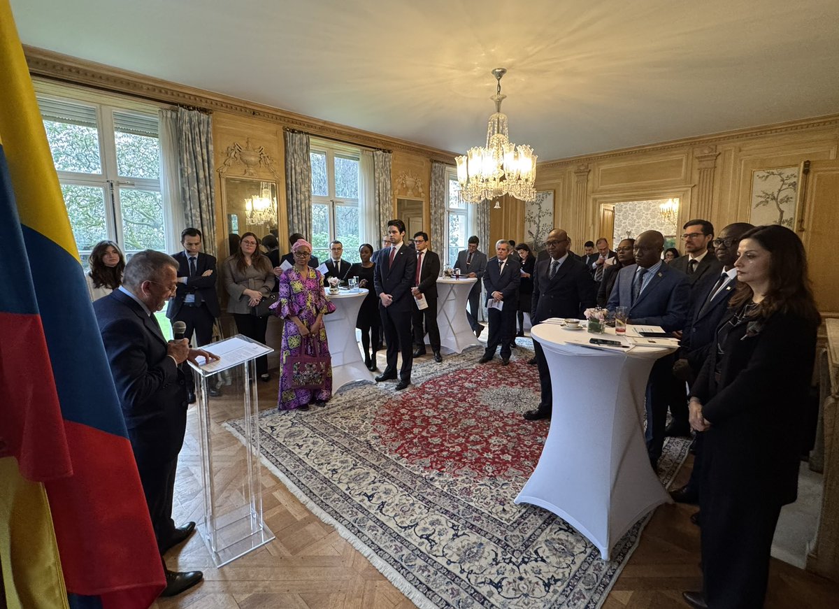 Embajada de Colombia en Bruselas tweet media