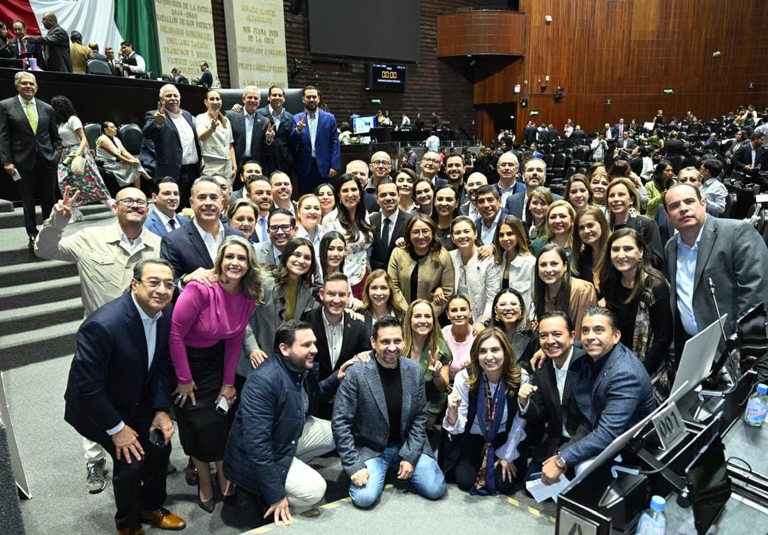 Acción Nacional tweet media