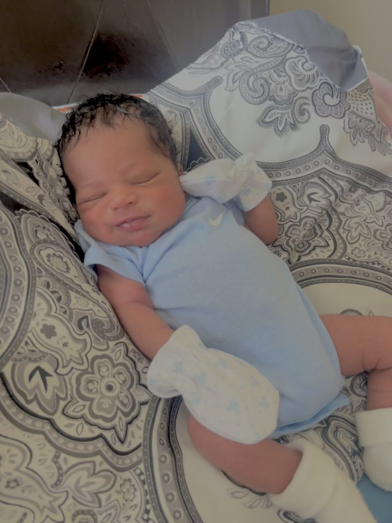 hardestroccredd's tweet photo. A'ylo Syreese Hill 🩵🧸
       My Handsome boy 🥹! https://t.co/YL7x5u0tW0