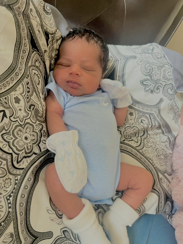 hardestroccredd's tweet photo. A'ylo Syreese Hill 🩵🧸
       My Handsome boy 🥹! https://t.co/YL7x5u0tW0